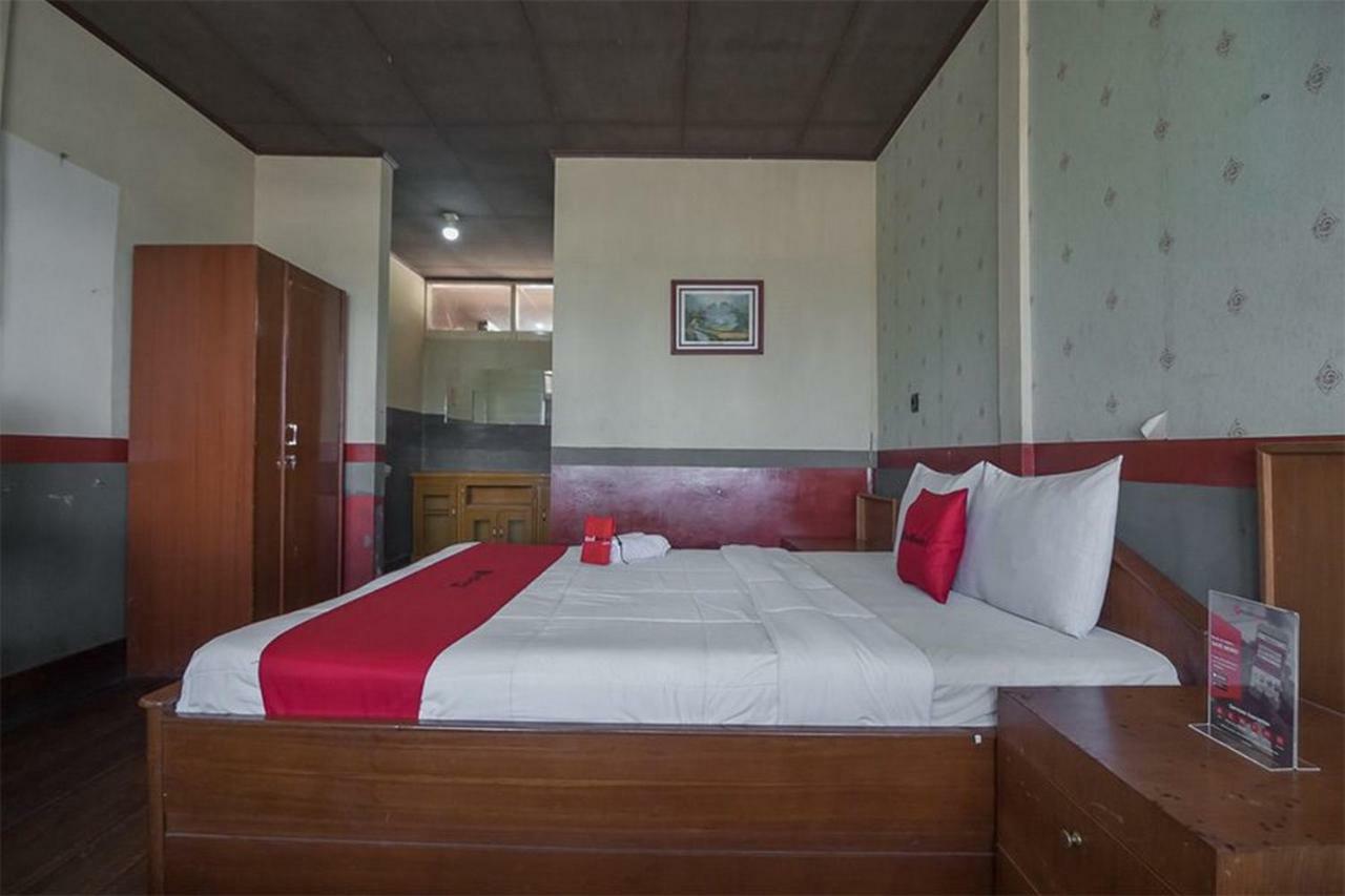 Reddoorz @ Maribaya Street Otel Lembang Dış mekan fotoğraf
